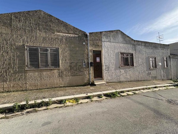 casa indipendente in vendita a Custonaci in zona Santa Lucia
