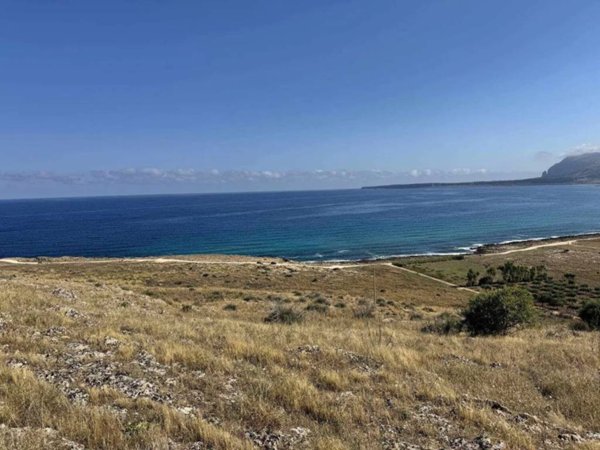 terreno in vendita a Custonaci
