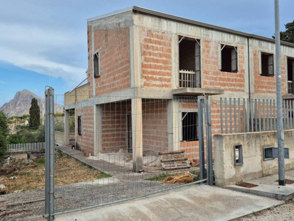 casa indipendente in vendita a Custonaci