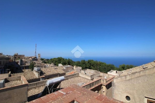 pentavano in vendita ad Erice