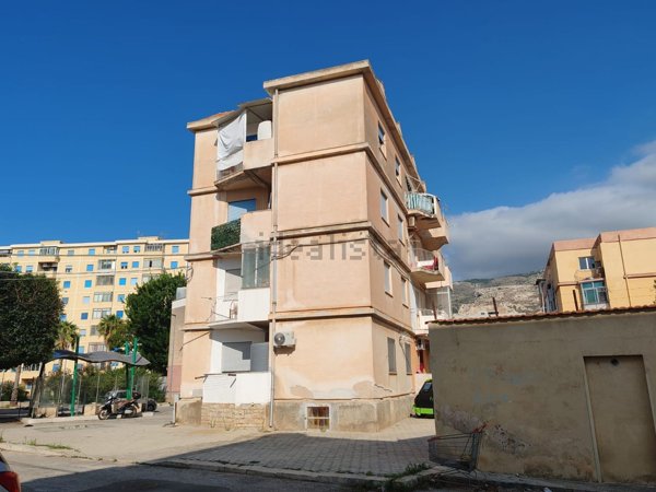 appartamento in vendita ad Erice in zona Casa Santa