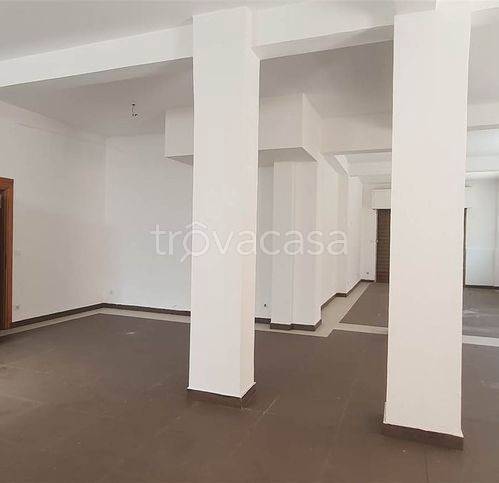 locale commerciale in vendita ad Erice