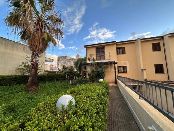 casa indipendente in vendita ad Erice