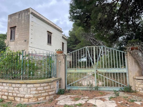 casa indipendente in vendita ad Erice in zona Pizzolungo