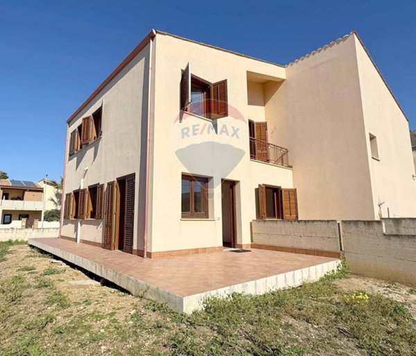 casa indipendente in vendita ad Erice