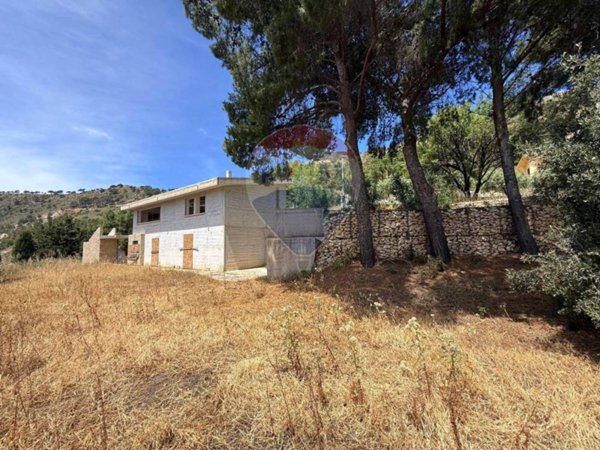 casa indipendente in vendita ad Erice
