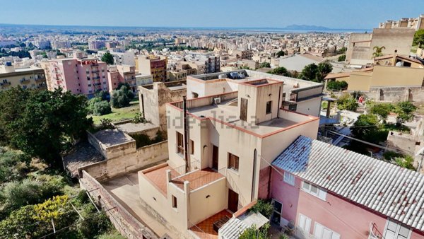 casa indipendente in vendita ad Erice