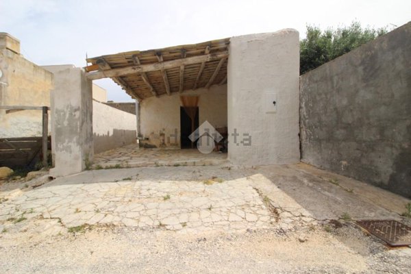 casa indipendente in vendita ad Erice in zona Pizzolungo