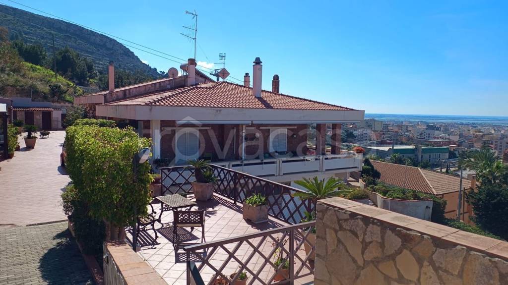 casa indipendente in vendita ad Erice in zona Casa Santa