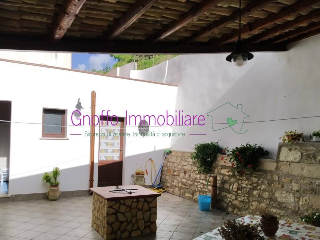 casa indipendente in vendita ad Erice in zona Casa Santa