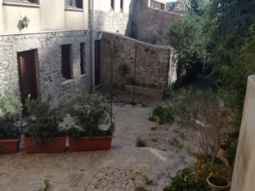 casa indipendente in vendita ad Erice