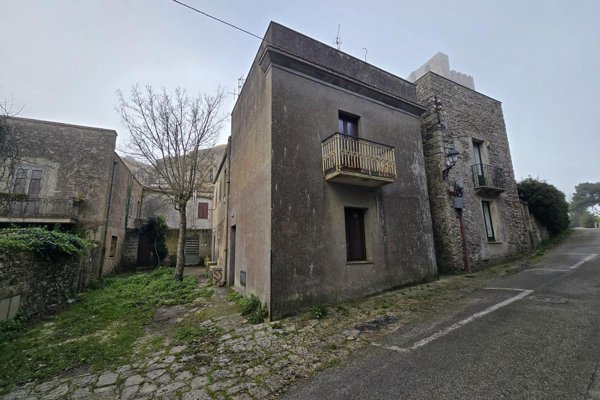 casa indipendente in vendita ad Erice