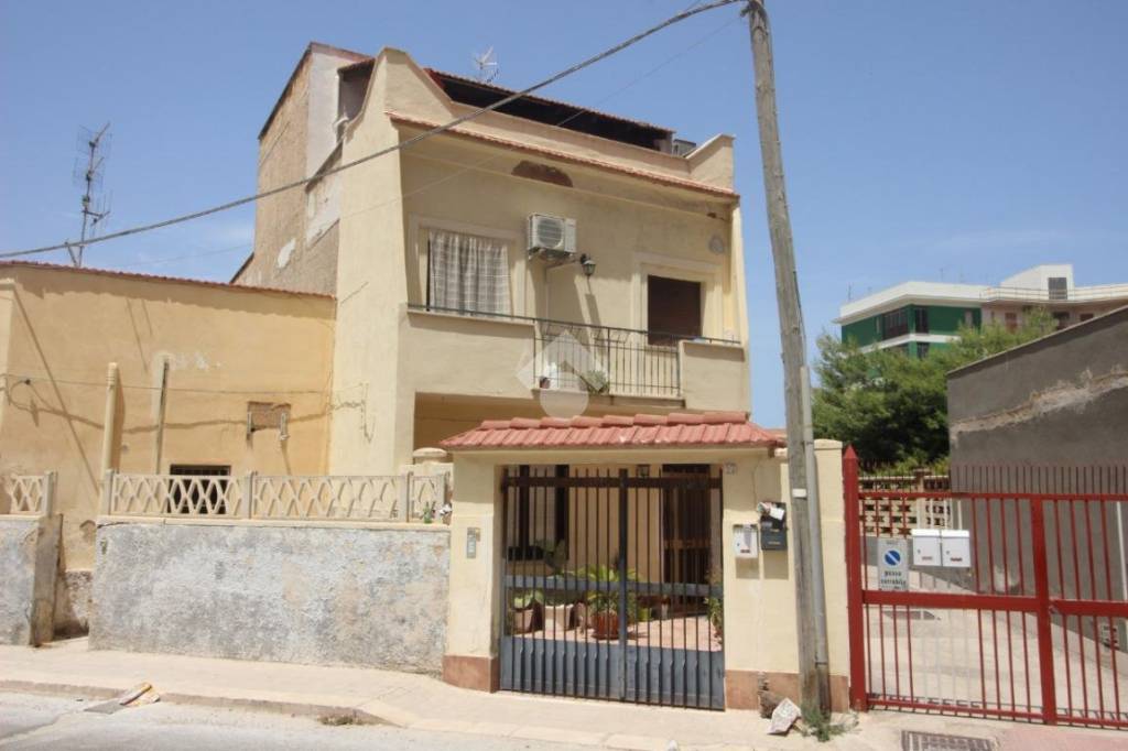 casa indipendente in vendita ad Erice in zona Casa Santa