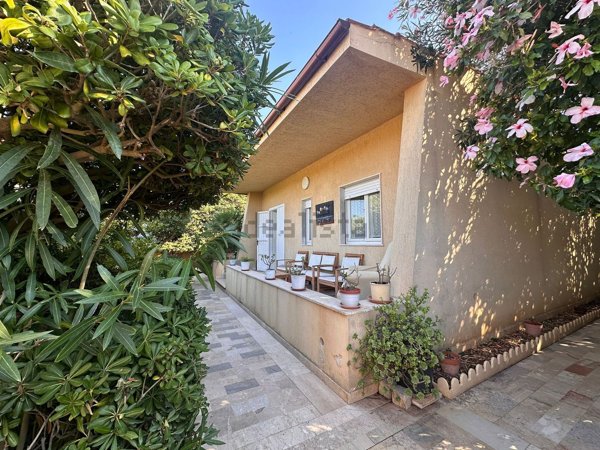 casa indipendente in vendita ad Erice in zona Pizzolungo