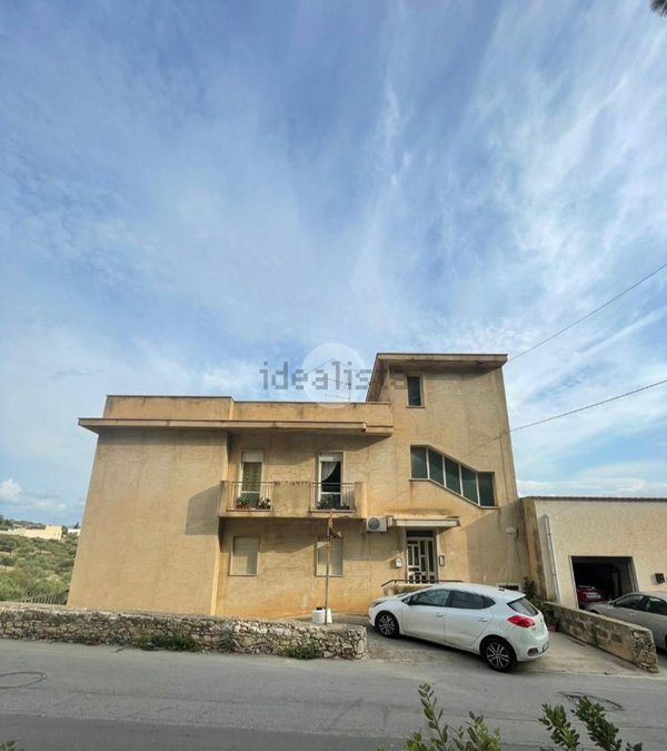 appartamento in vendita ad Erice in zona Casa Santa