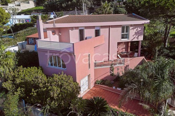 casa indipendente in vendita ad Erice in zona Pizzolungo