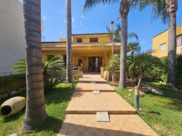 casa indipendente in vendita ad Erice in zona Casa Santa