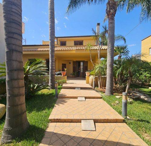 casa indipendente in vendita ad Erice in zona Casa Santa