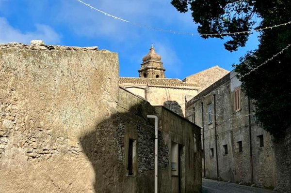 casa indipendente in vendita ad Erice