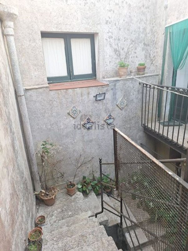 esavano in vendita ad Erice