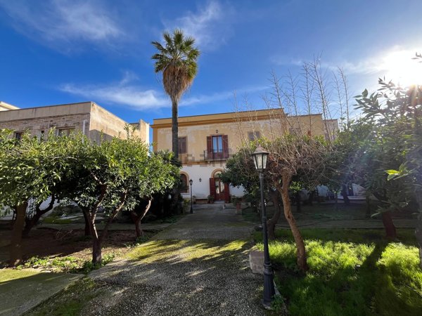 casa indipendente in vendita ad Erice