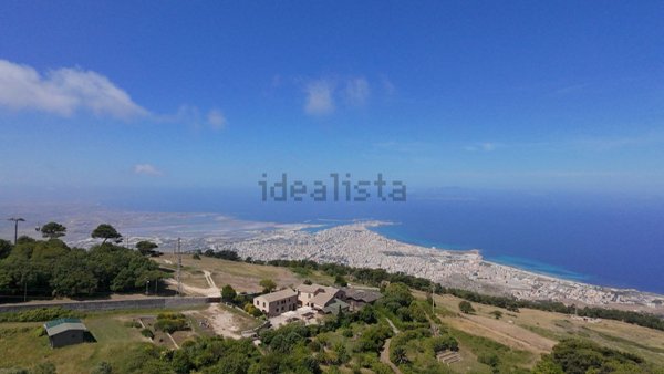 casa indipendente in vendita ad Erice