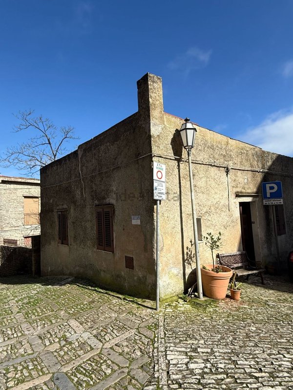 casa indipendente in vendita ad Erice