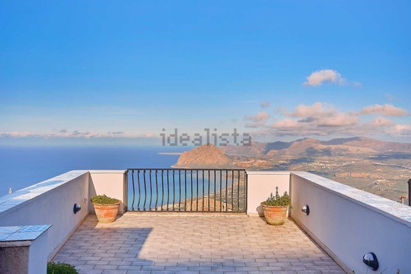casa indipendente in vendita ad Erice