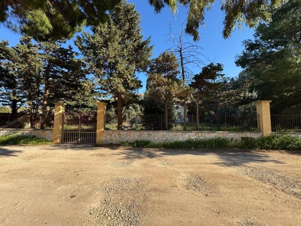 terreno agricolo in vendita ad Erice in zona Pizzolungo