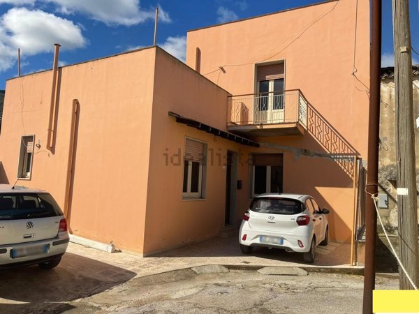 casa indipendente in vendita ad Erice