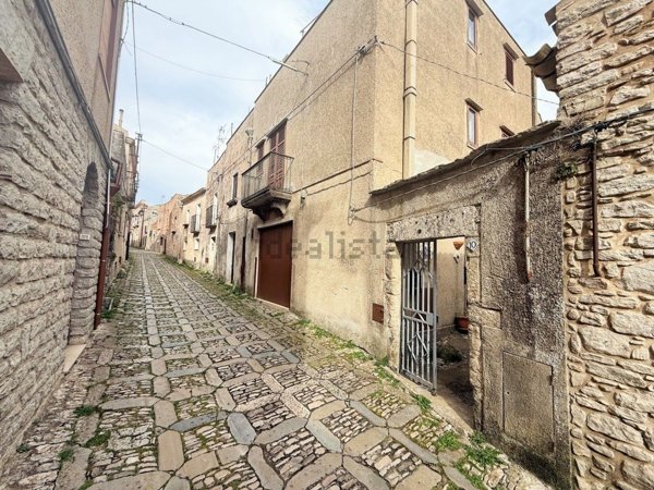 casa indipendente in vendita ad Erice