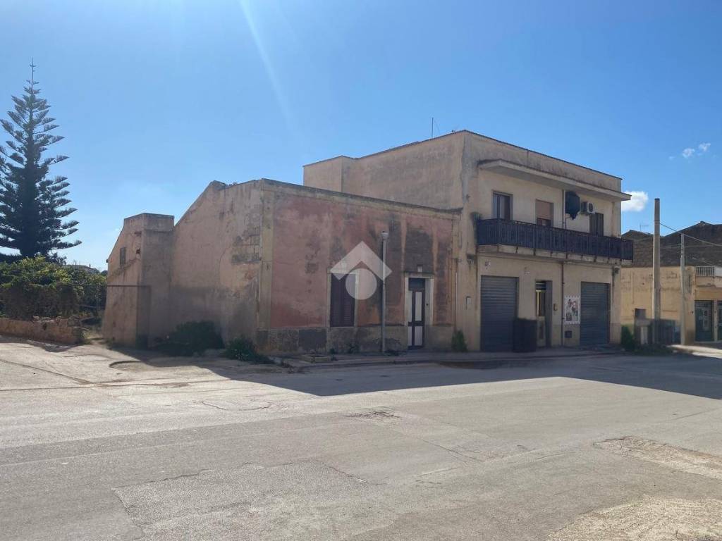 casa indipendente in vendita ad Erice in zona Napola