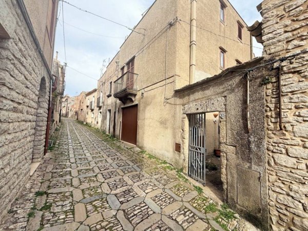 casa indipendente in vendita ad Erice