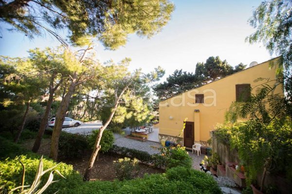 casa indipendente in vendita ad Erice in zona Casa Santa