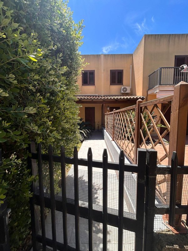 casa indipendente in vendita ad Erice in zona Casa Santa