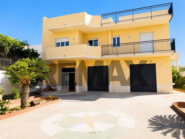 casa indipendente in vendita ad Erice in zona Casa Santa
