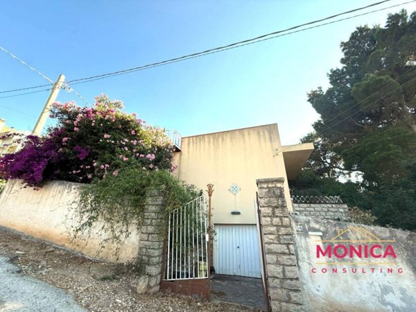 casa indipendente in vendita ad Erice in zona Pizzolungo