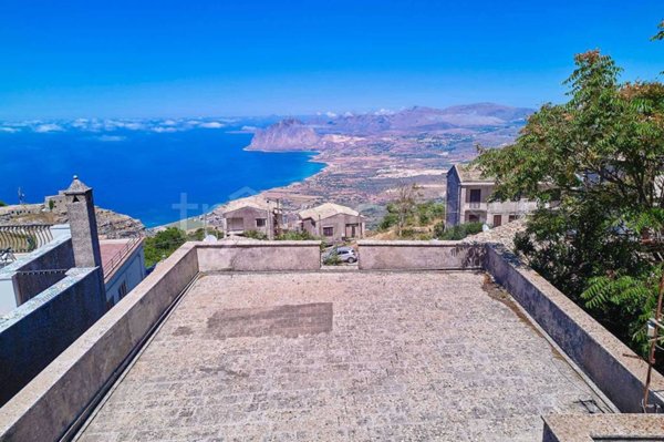 casa indipendente in vendita ad Erice