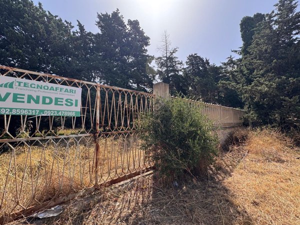 terreno agricolo in vendita ad Erice in zona Pizzolungo