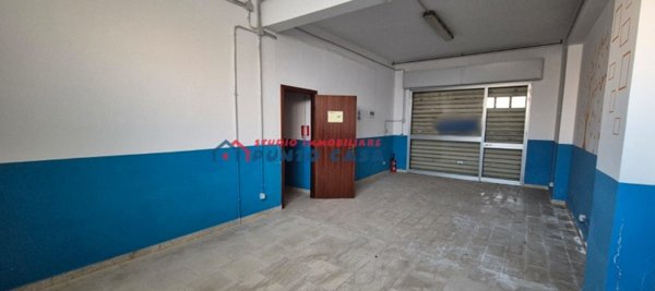 locale commerciale in vendita ad Erice