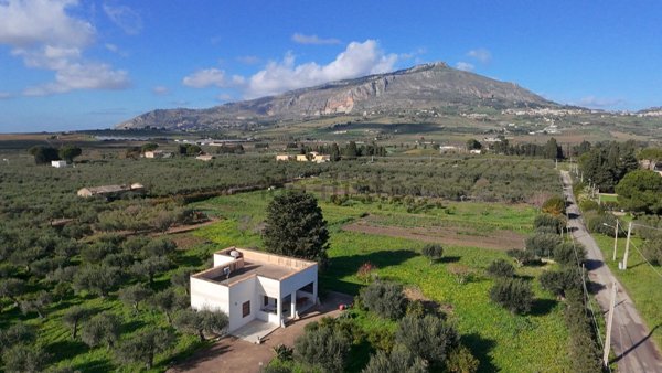 casa indipendente in vendita ad Erice in zona Napola
