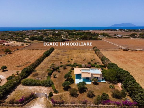 casa indipendente in vendita a Favignana