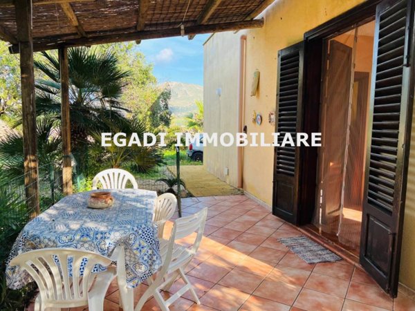 casa indipendente in vendita a Favignana