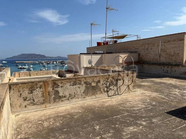 casa indipendente in vendita a Favignana