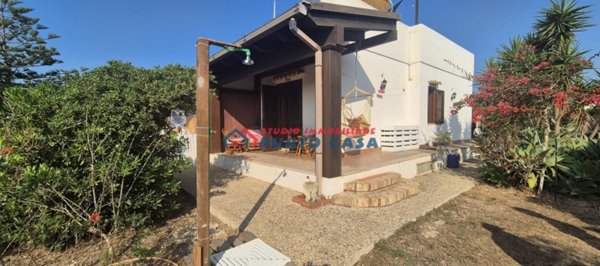 casa indipendente in vendita a Favignana