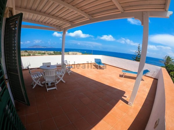 casa indipendente in vendita a Favignana