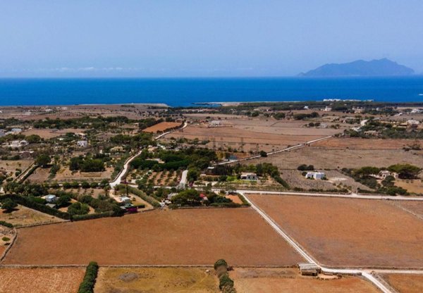 casa indipendente in vendita a Favignana