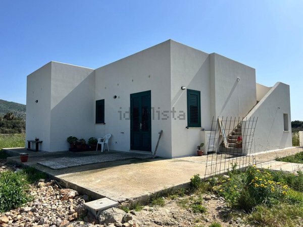 casa indipendente in vendita a Favignana