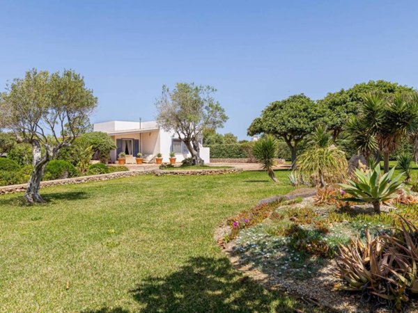 casa indipendente in vendita a Favignana