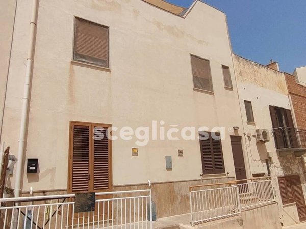 casa indipendente in vendita a Favignana